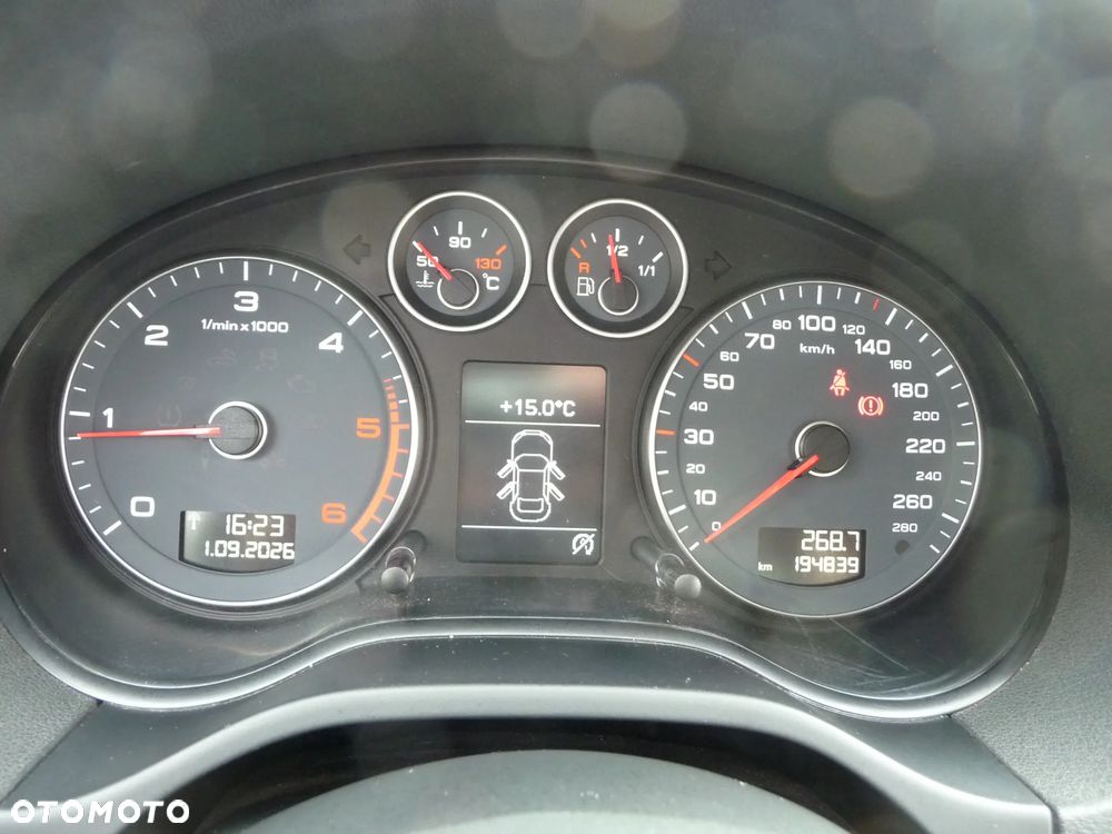 Audi A3 Sportback 1.6 TDI Ambiente - 17