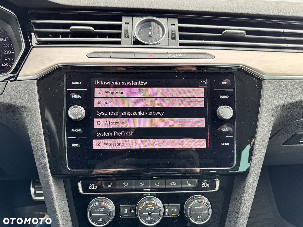 Volkswagen Passat Alltrack 2.0 TDI SCR 4Motion DSG - 28