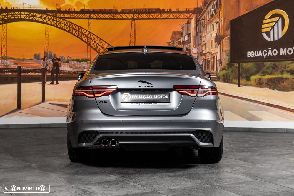 Jaguar XE 2.0 D200 R-Dynamic Black - 5