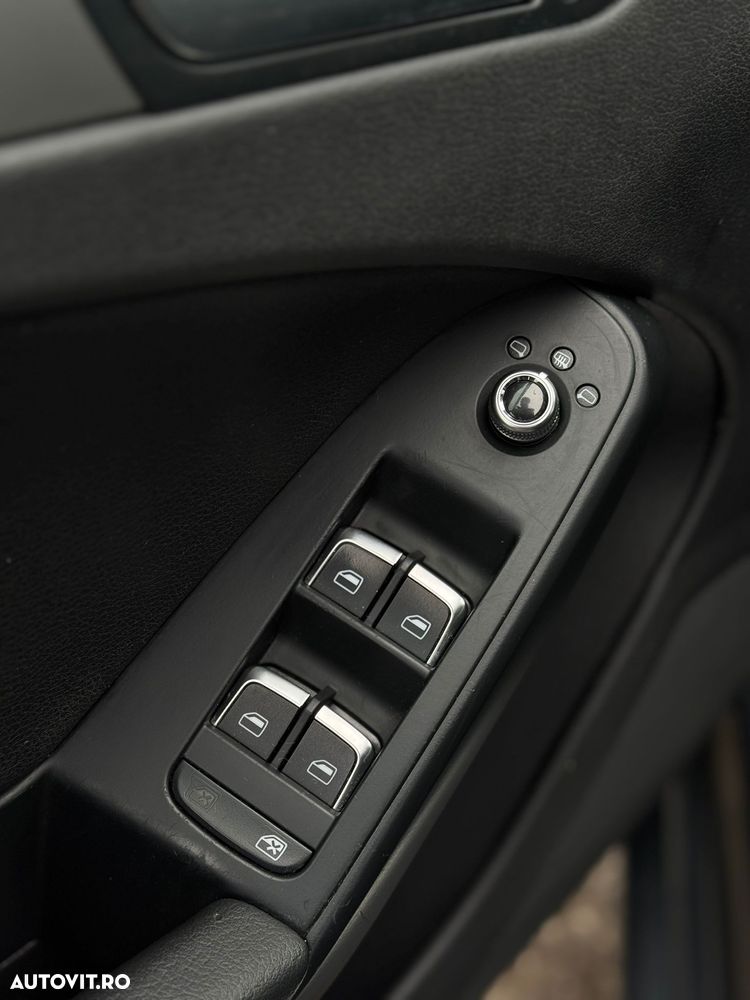 Audi A4 Avant 2.0 TDI DPF multitronic Attraction - 29