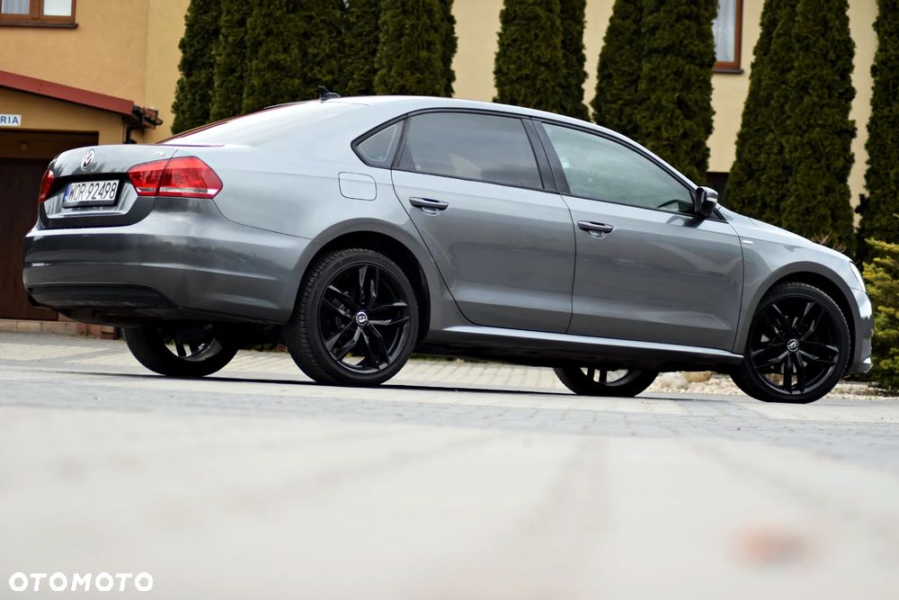 Volkswagen Passat - 21