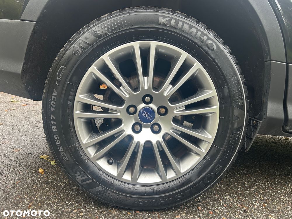 Ford Kuga 2.0 TDCi 2x4 Titanium - 38