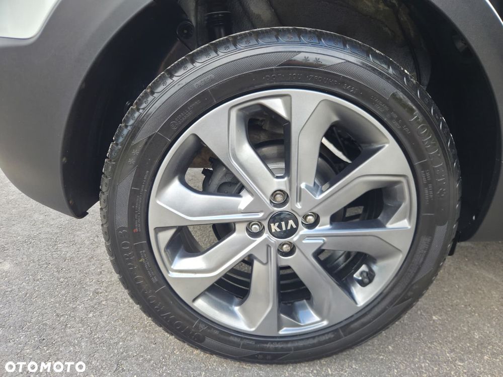 Kia Stonic 1.4 L - 28