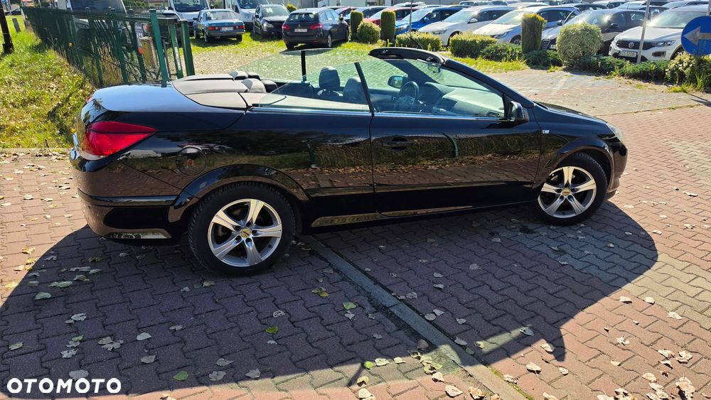 Opel Astra 1.8 Cosmo - 33