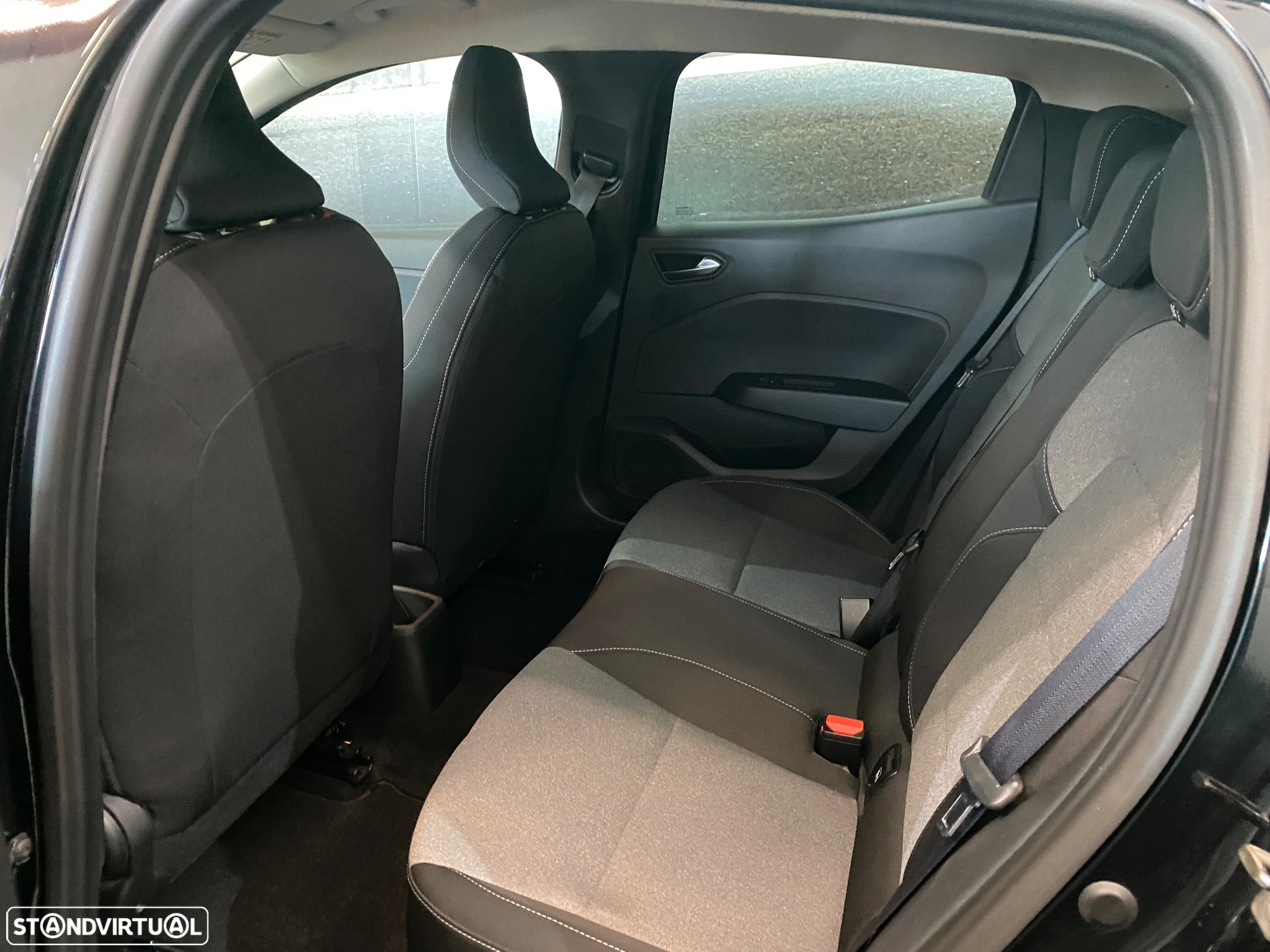 Renault Clio 1.0 TCe Techno - 6