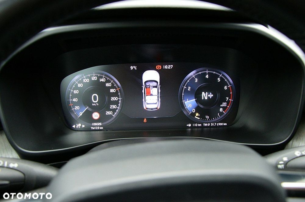 Volvo XC 40 T3 Momentum Pro - 30