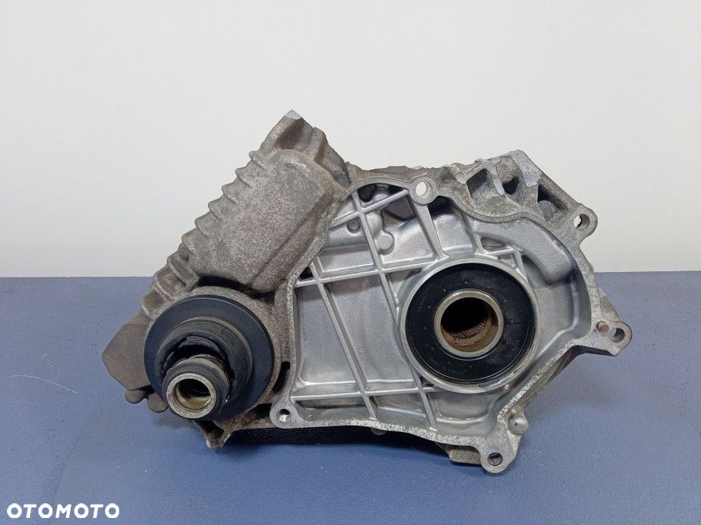 BMW 7 G11 G12 REDUKTOR ROZDZIELACZ NAPĘDU 8673712 - 3