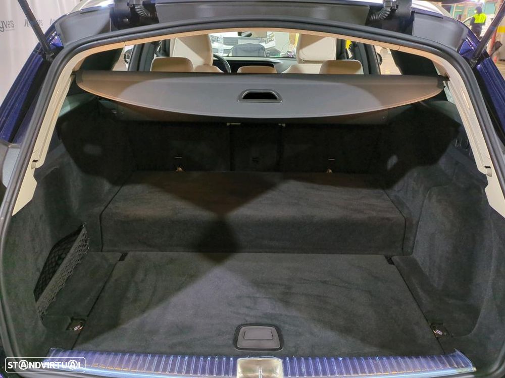 Mercedes-Benz E 300 de Avantgarde - 10