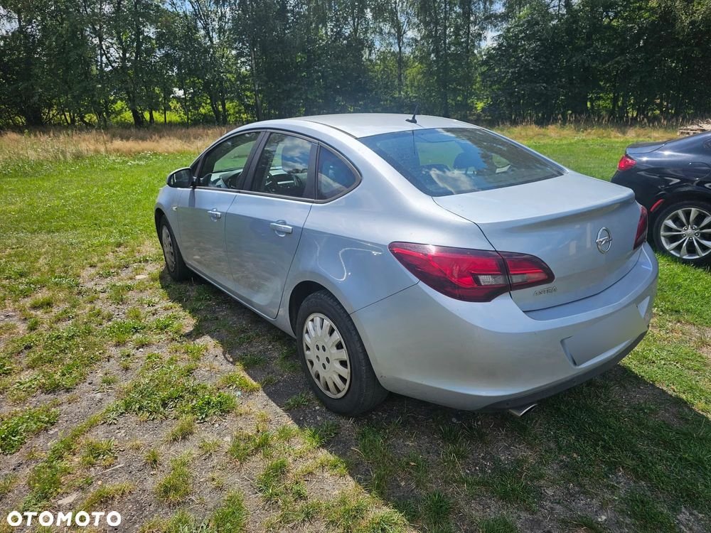 Opel Astra 1.4 T EU6 - 8
