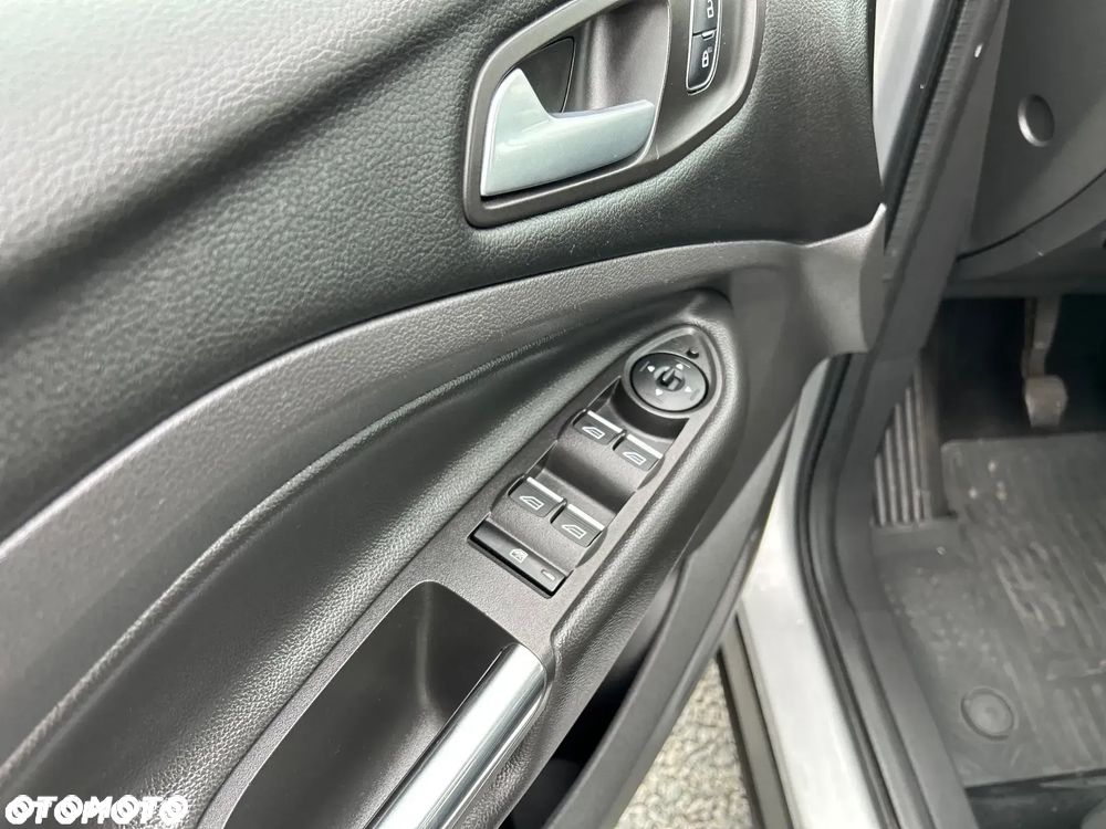 Ford Kuga 1.5 EcoBoost 2x4 Black & Silver - 20