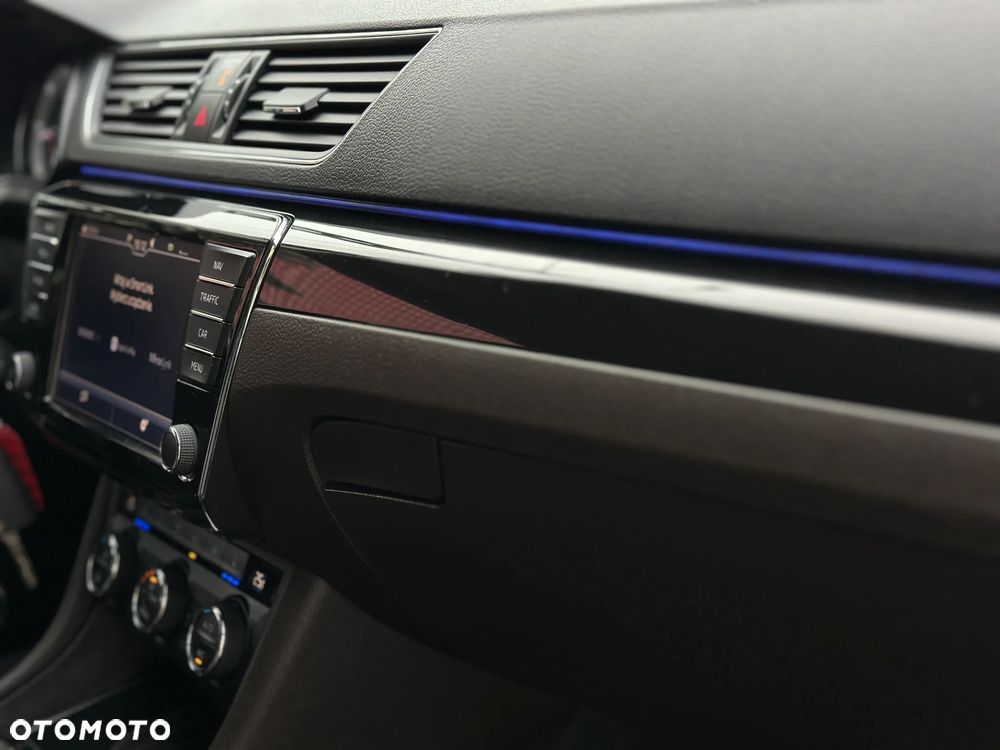 Skoda Superb 2.0 TDI DSG L&K - 14