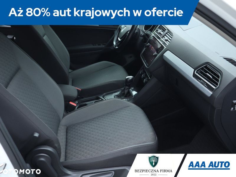 Volkswagen Tiguan - 11
