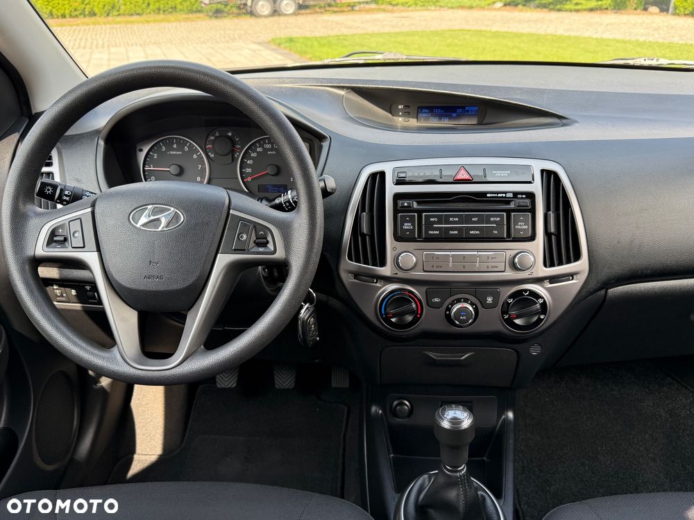 Hyundai i20 1.2 Star Edition - 11