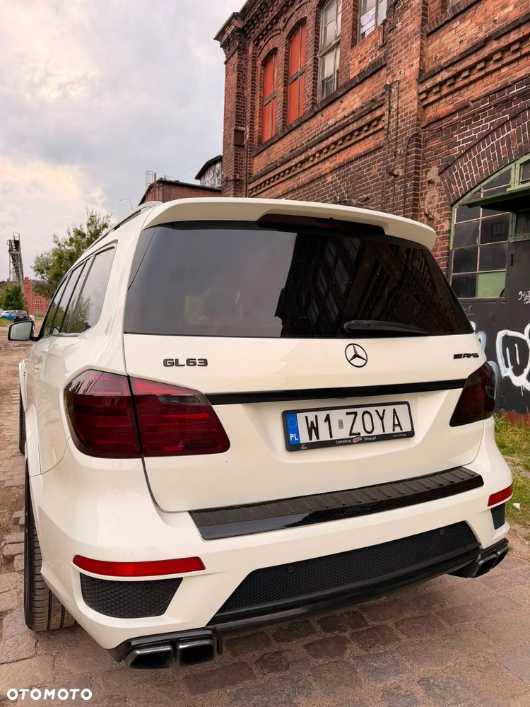 Mercedes-Benz GL 63 AMG - 38