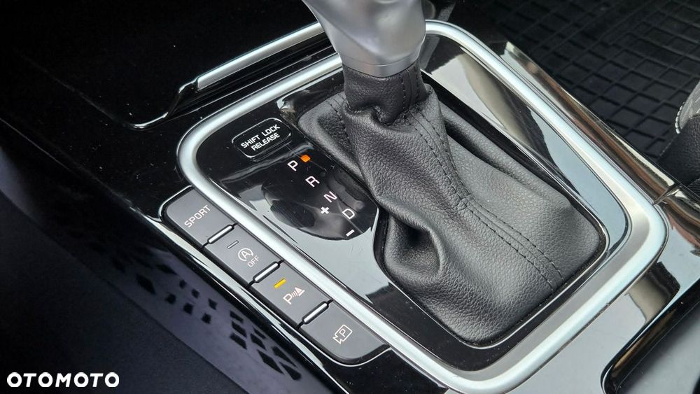 Kia Ceed 1.5 T-GDI Business Line DCT - 26