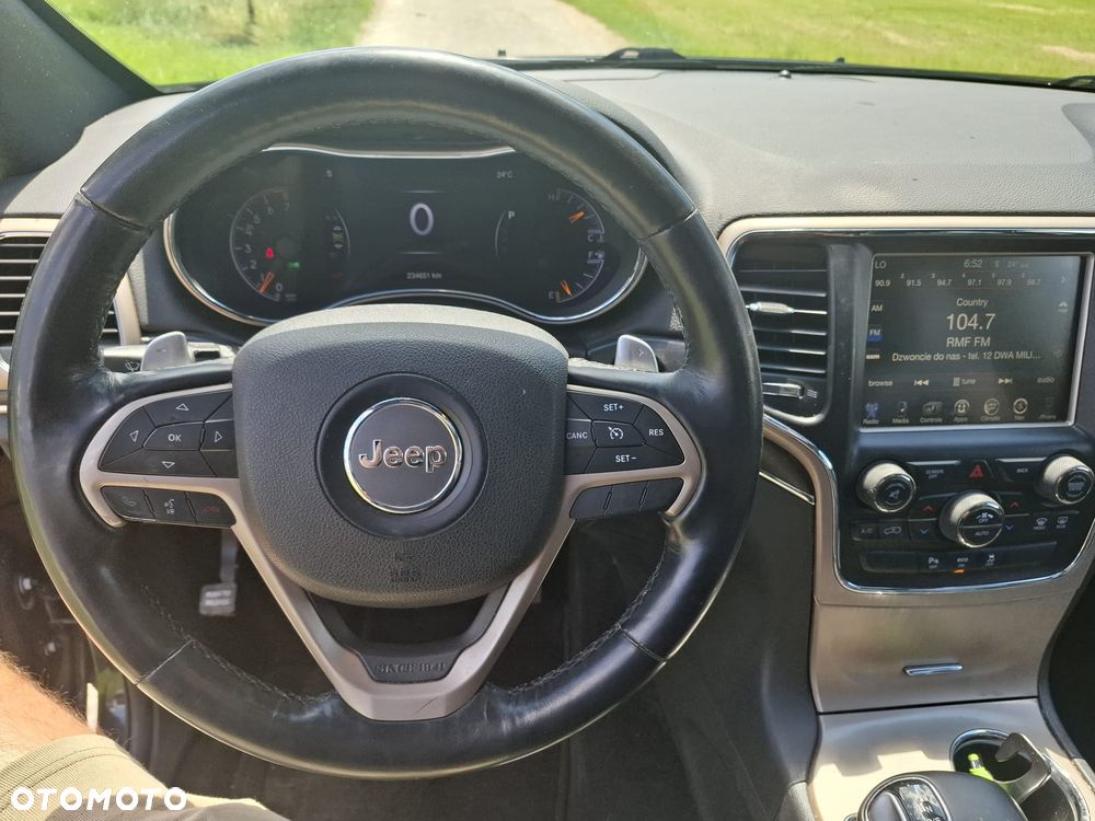 Jeep Grand Cherokee - 20