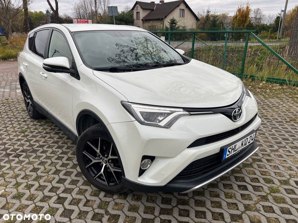 Toyota RAV4 2.0 D-4D 4x2 Start-Stop Executive - 3