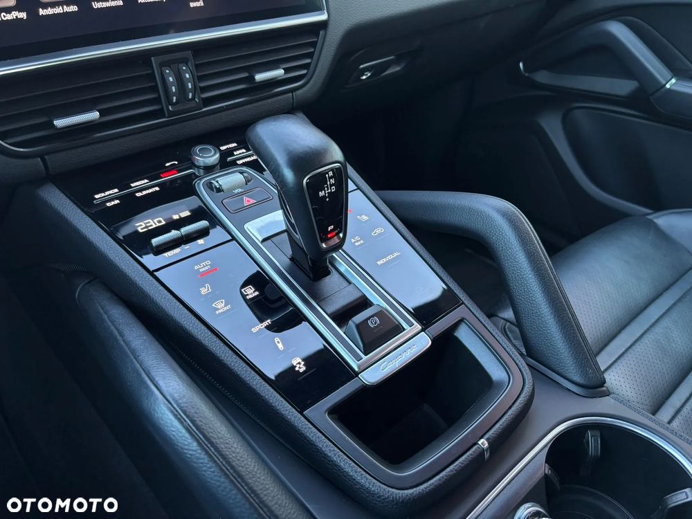 Porsche Cayenne Platinum Edition - 21