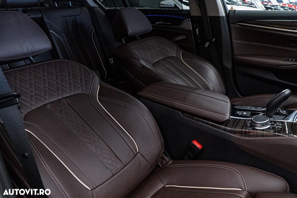BMW Seria 5 530e iPerformance Aut. Luxury Line - 35