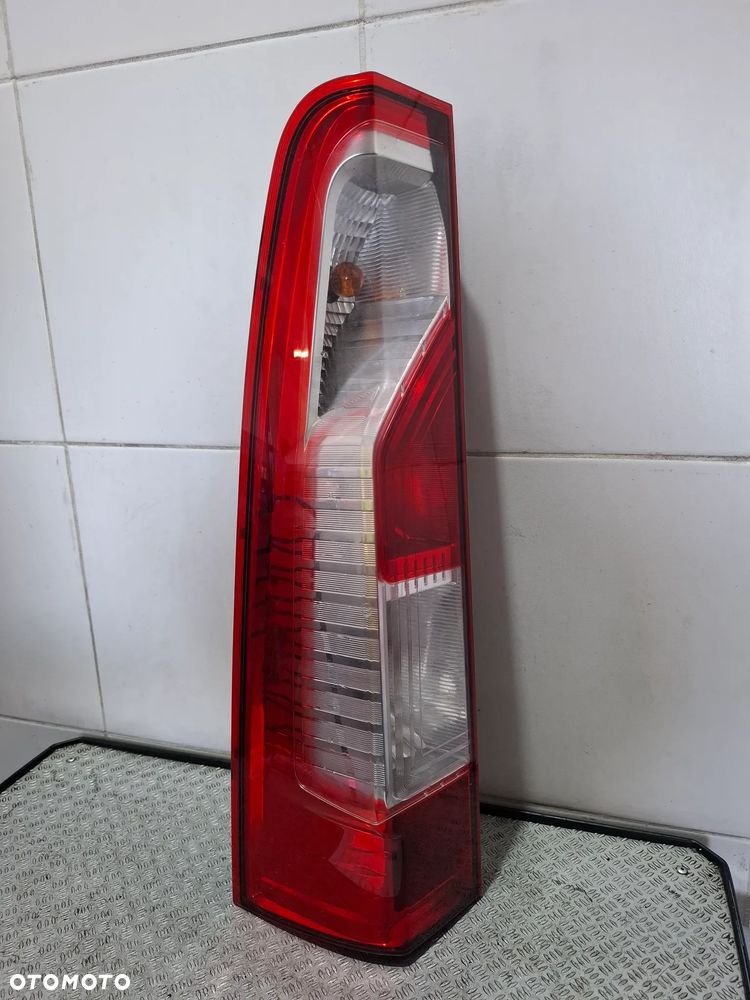 Lampa lewy tył Renault Master IV 2021 rok - 3