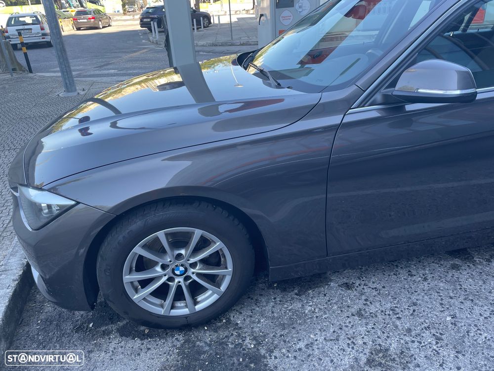BMW 320 d EfficientDynamics - 1