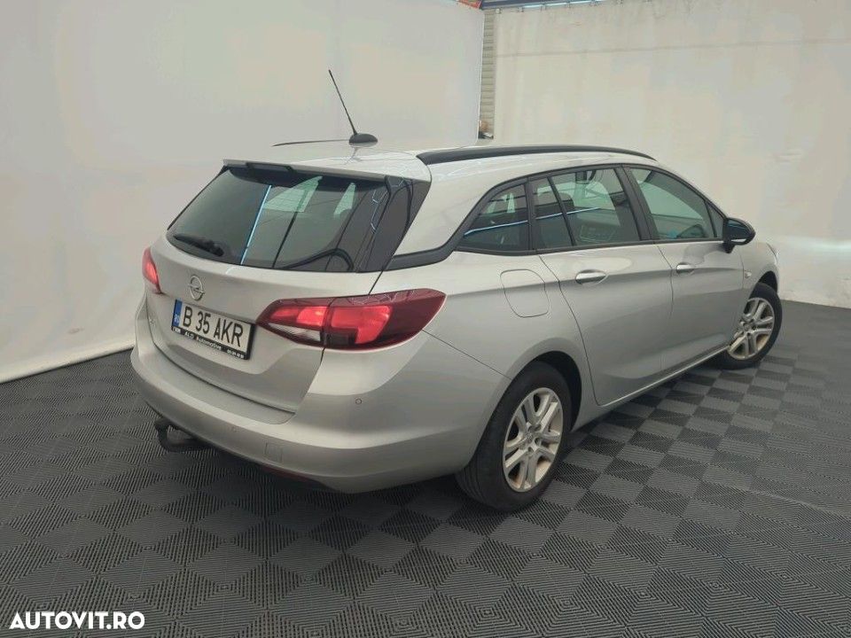 Opel Astra - 2
