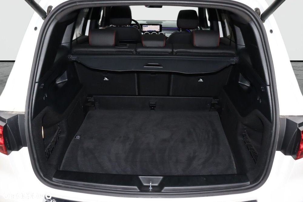 Mercedes-Benz GLB 200 AMG Line 7G-DCT - 18