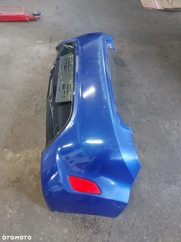 Hyundai Veloster zderzak tył - 2