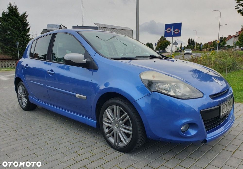 Renault Clio - 16