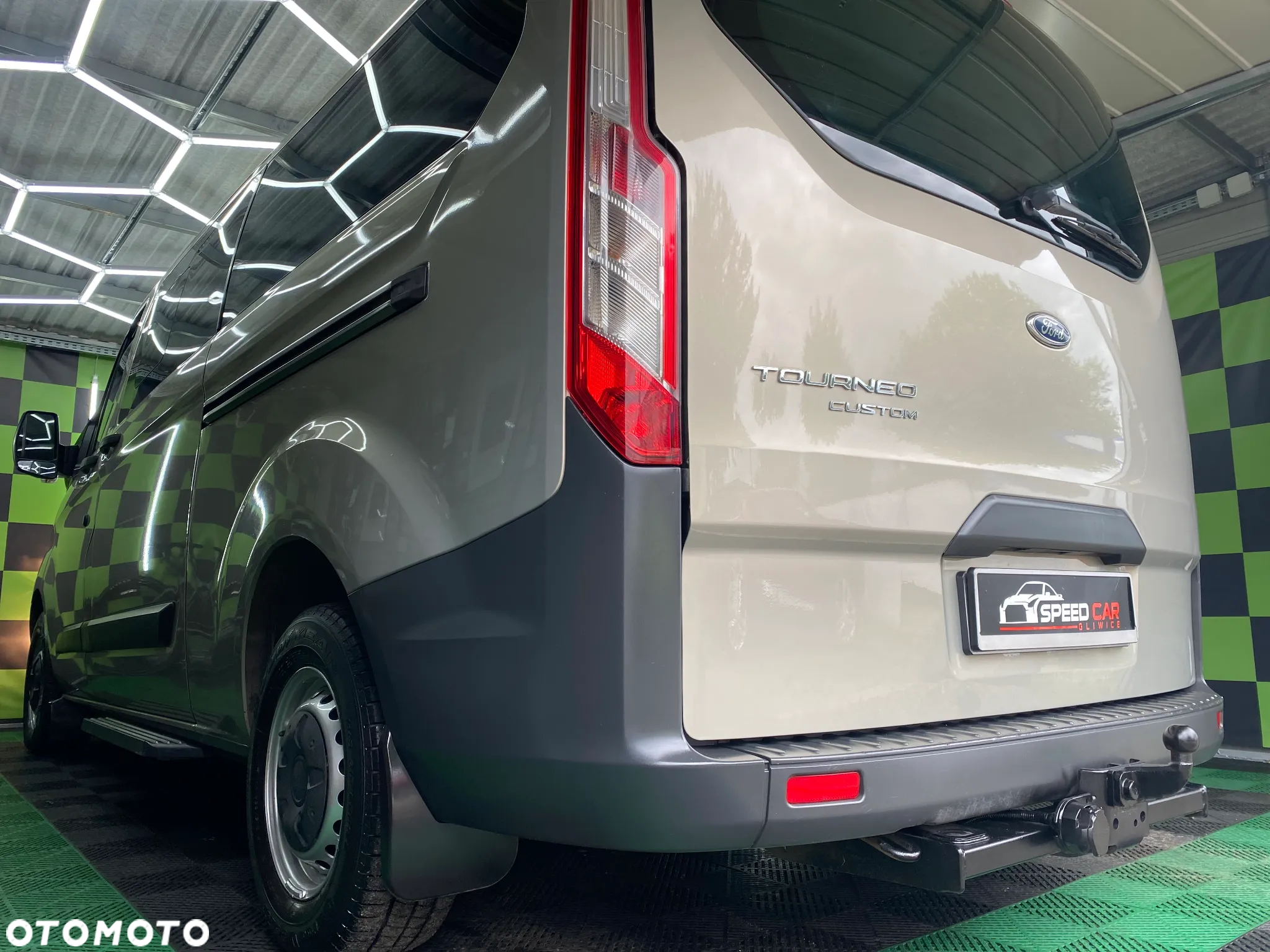 Ford Tourneo Custom 300 L2H1 VA Limited - 26