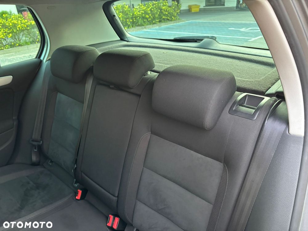 Volkswagen Golf - 12