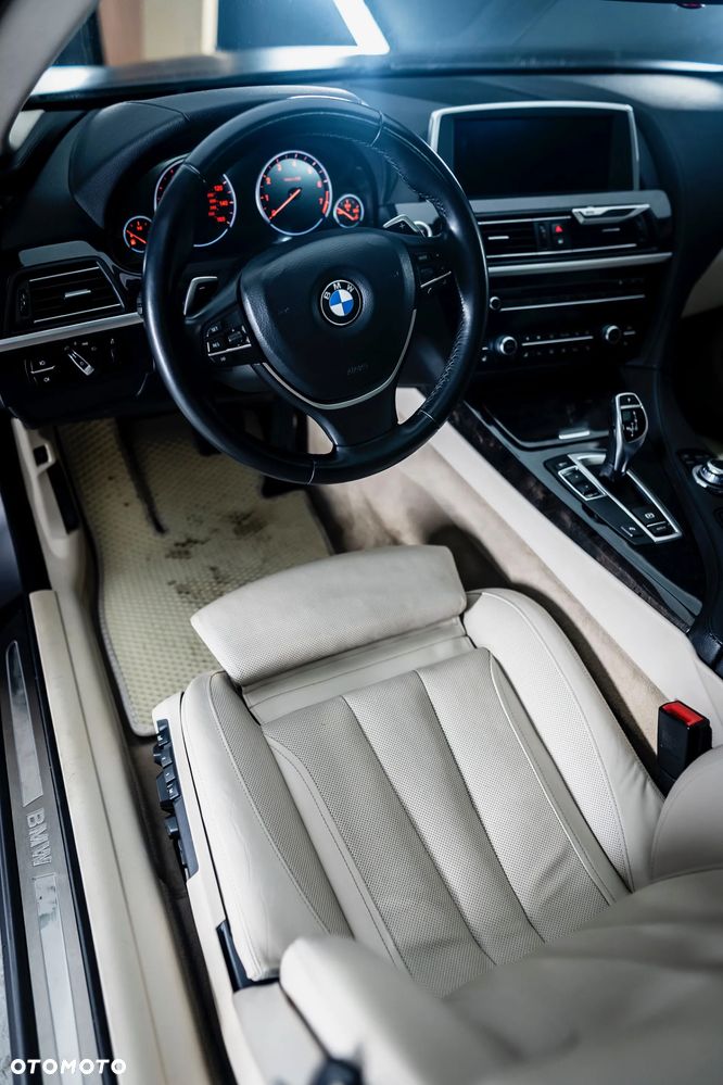 BMW Seria 6 650i - 7