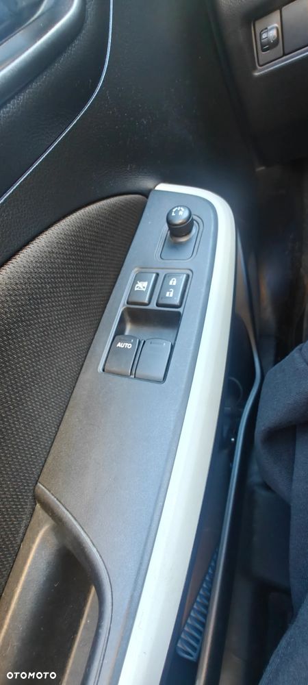 Suzuki Swift 1.2 Premium Plus CVT - 16