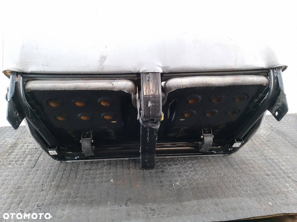 FOTEL PRAWY PASAŻERA VW CRAFTER - 2