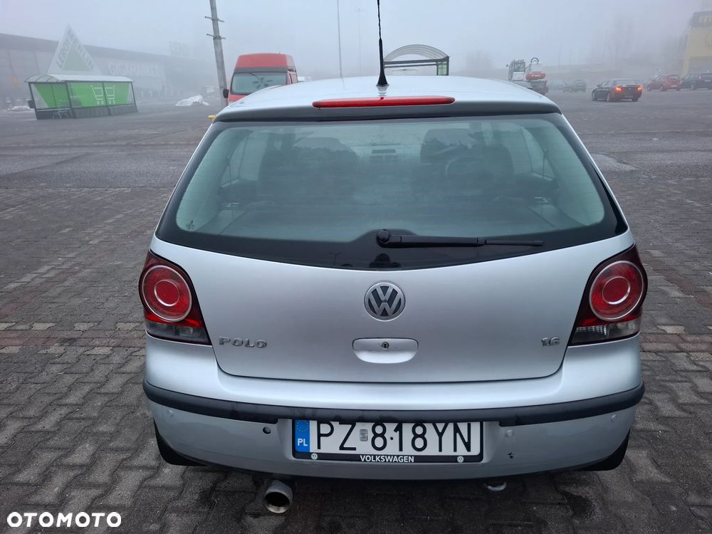 Volkswagen Polo 1.6 Sportline - 5