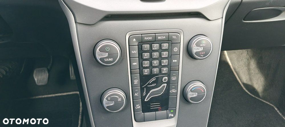 Volvo V40 D2 Kinetic - 14