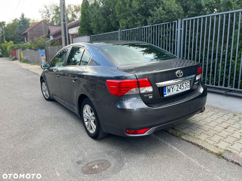 Toyota Avensis 2012 photo 4