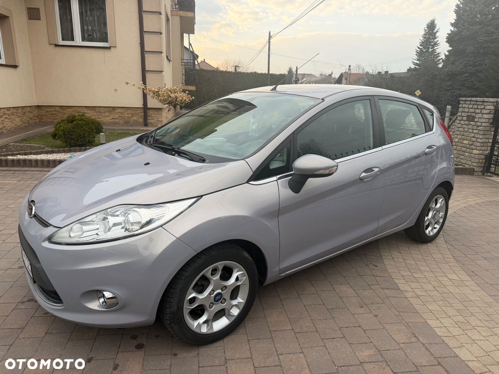 Ford Fiesta 1.25 Titanium EU5 - 11