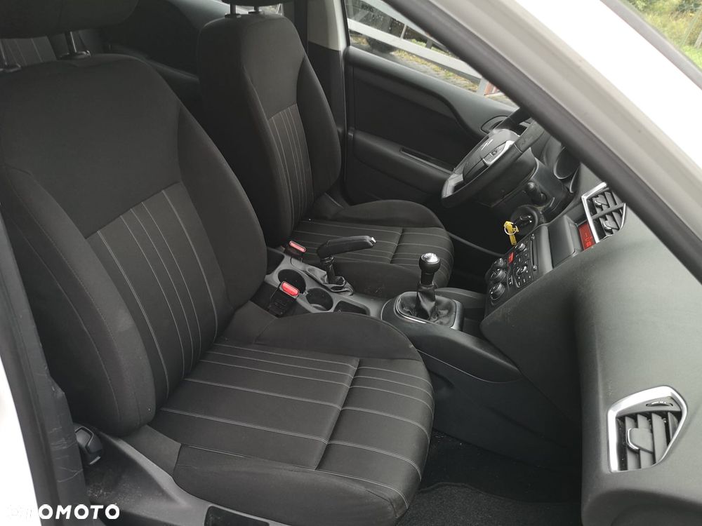 Citroën C4 1.6 HDi Attraction - 20