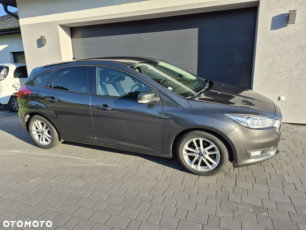 Ford Focus - 8