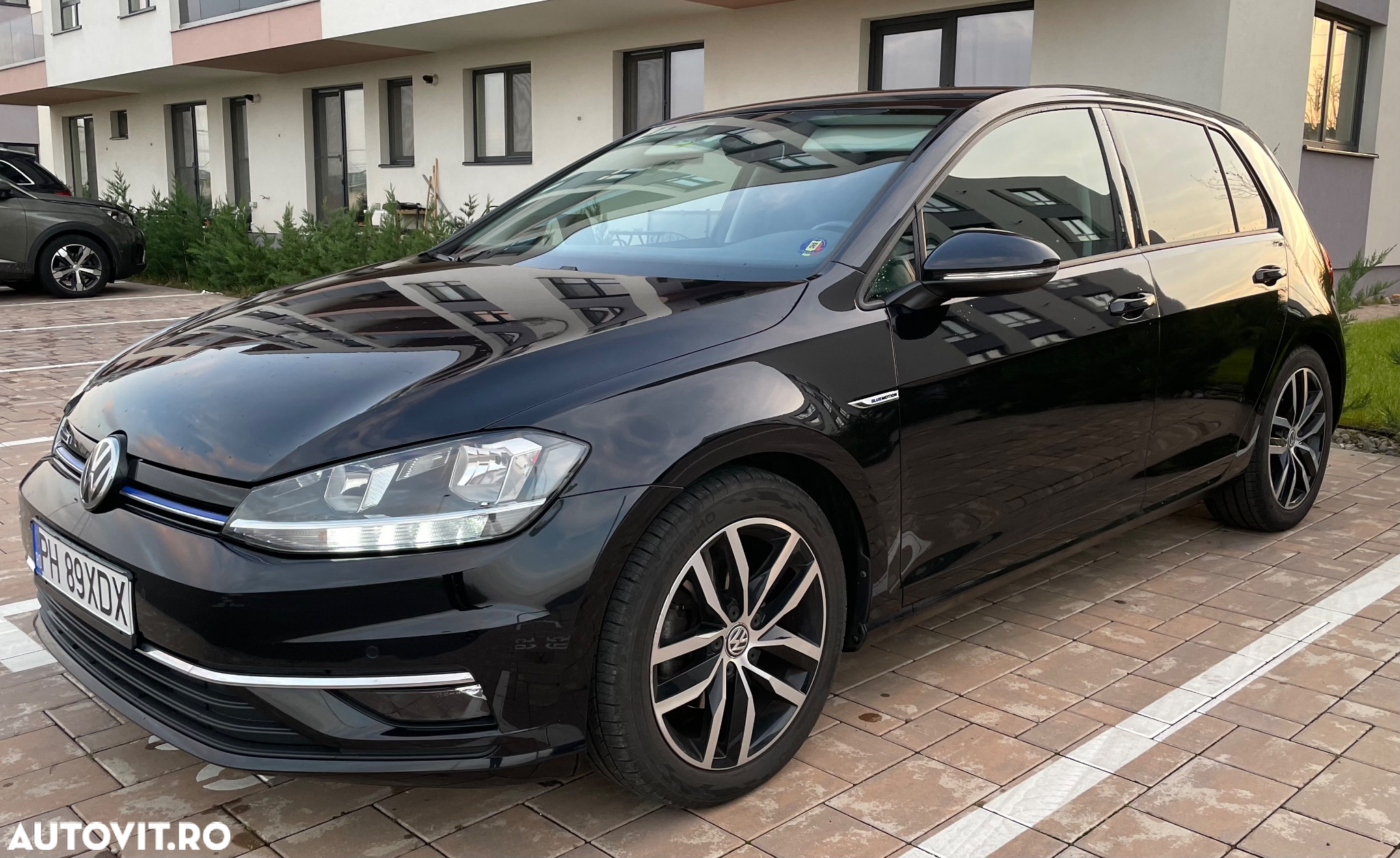 Volkswagen Golf 1.5 TSI Highline - 2