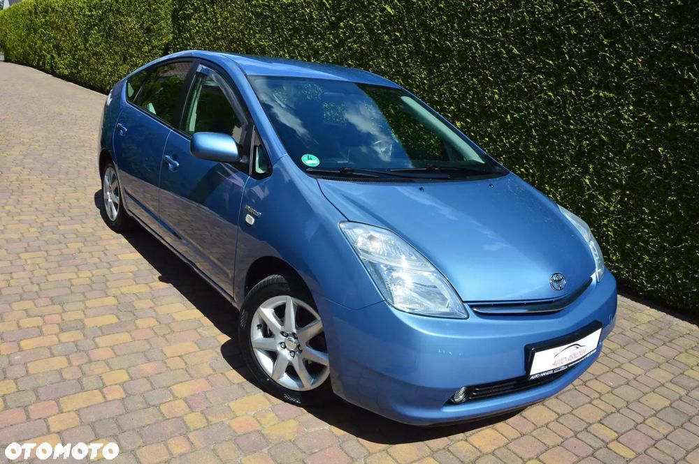 Toyota Prius - 5