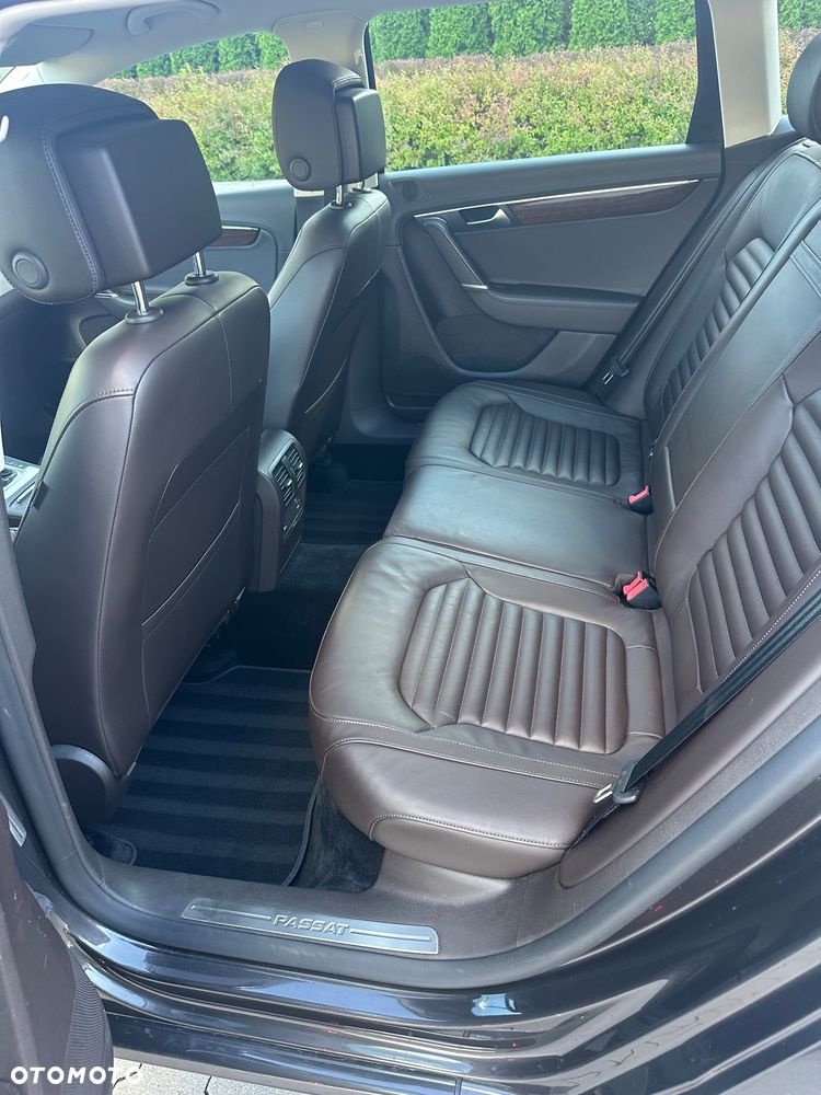 Volkswagen Passat 2.0 TDI Highline DSG - 11