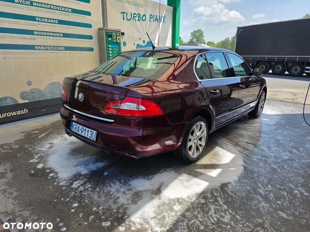 Skoda Superb 2.0 TDI Elegance - 3