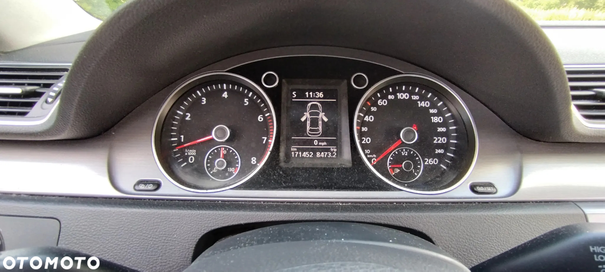 Volkswagen Passat - 11