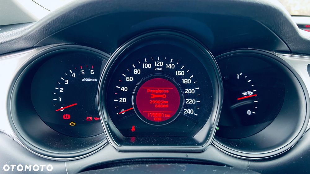 Kia Ceed 1.4 CRDi M - 27