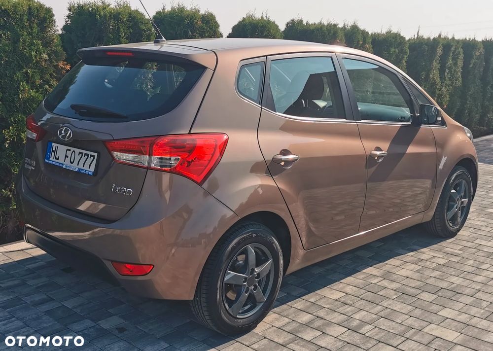 Hyundai ix20 - 19