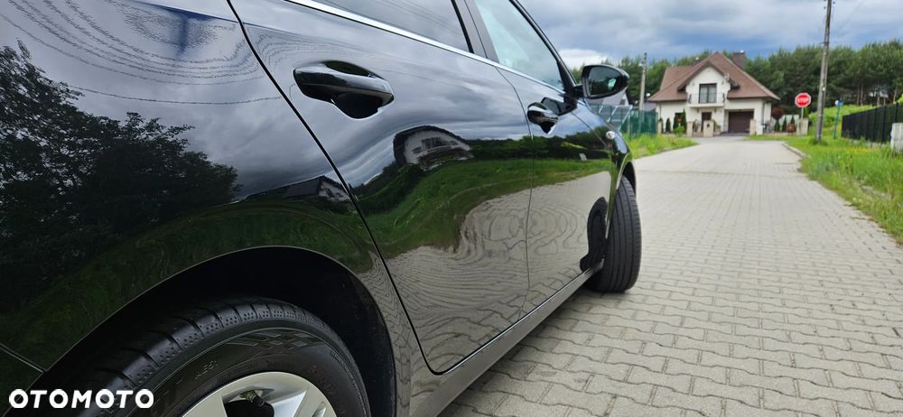 Kia Ceed - 12