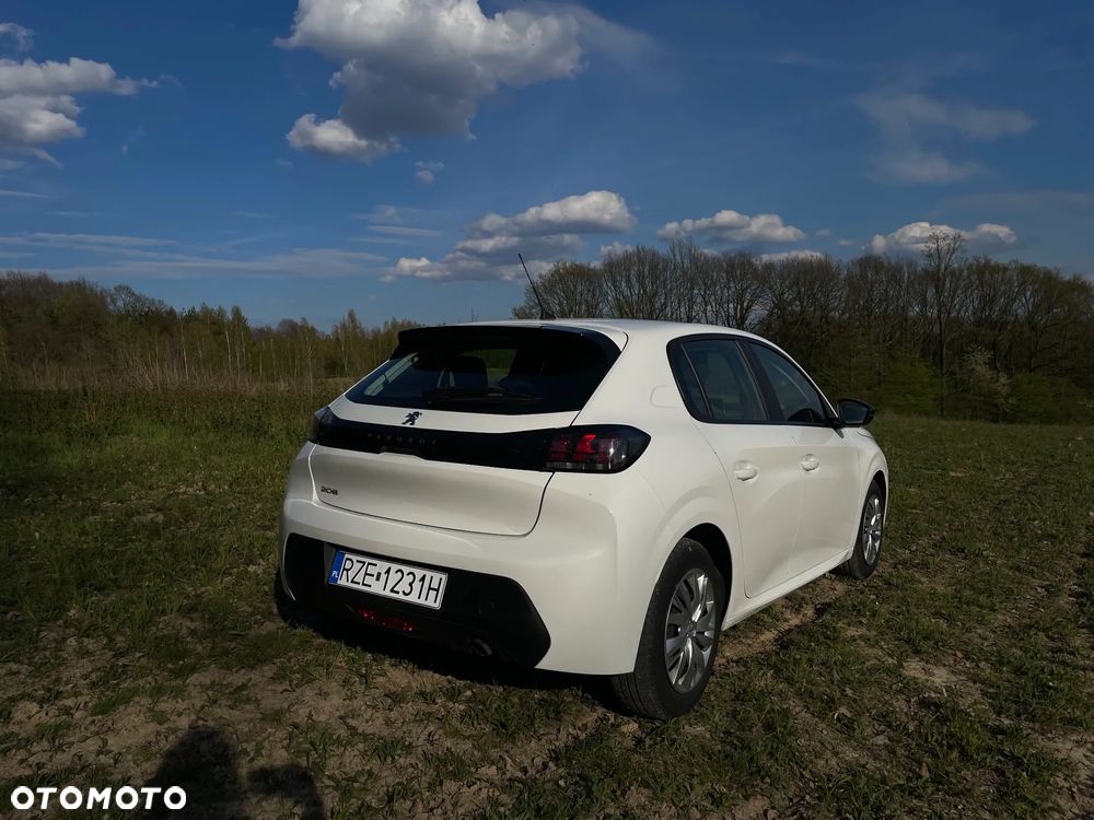 Peugeot 208 - 6