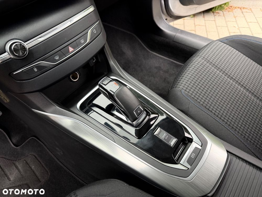 Peugeot 308 1.5 BlueHDi Allure Pack S&S EAT8 - 35